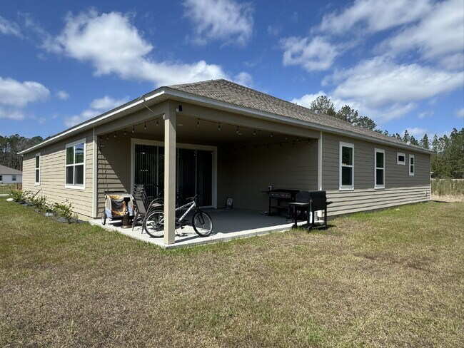 Building Photo - For Rent - Spring Move in Special ... 2nd Month's Rent FREE! (if sign a lease before the end of M...