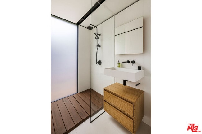 Building Photo - 1664 Benton Wy