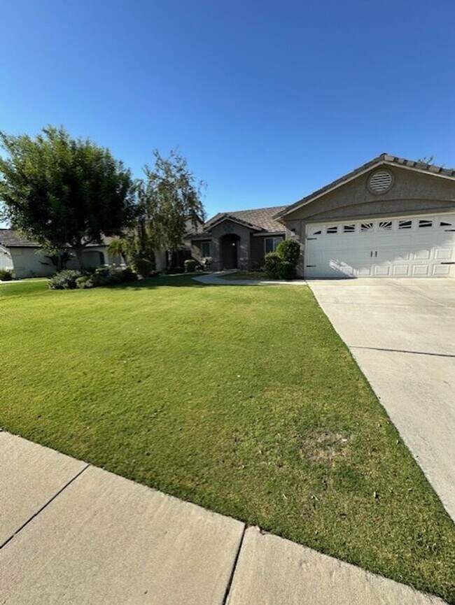 Building Photo - 4 Bedroom House Rosedale Area!!