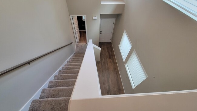 Building Photo - 7926 34th Pl NE