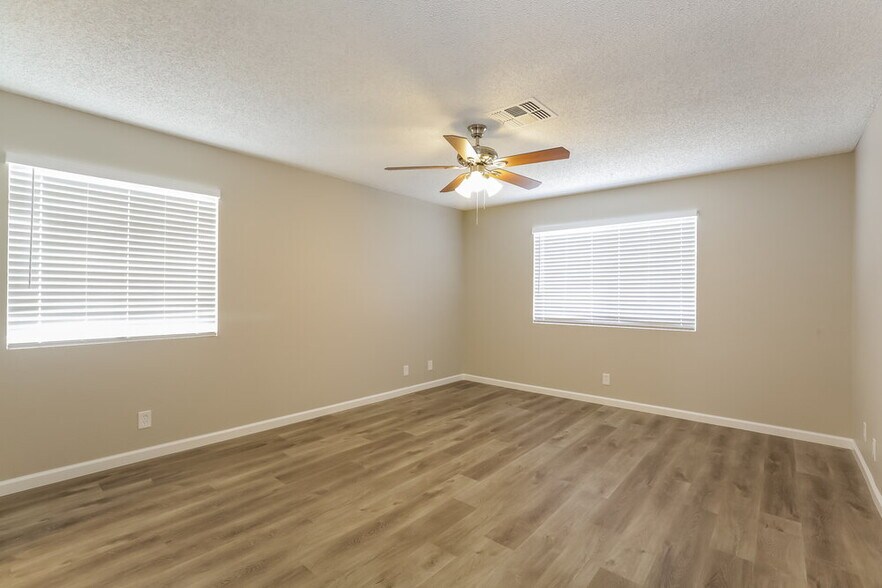 Building Photo - 316 Clifton Heights Dr