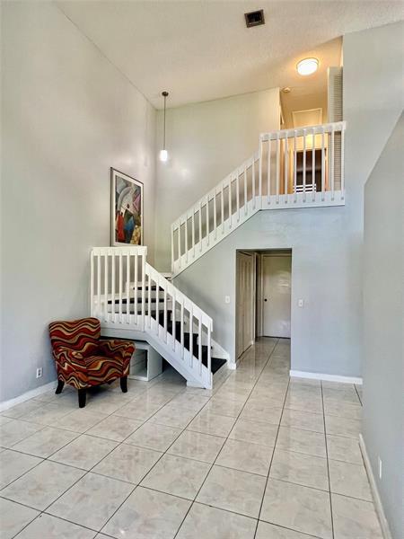 Building Photo - 2239 Discovery Cir W