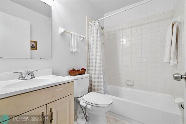 Building Photo - 3457 NW 44th St