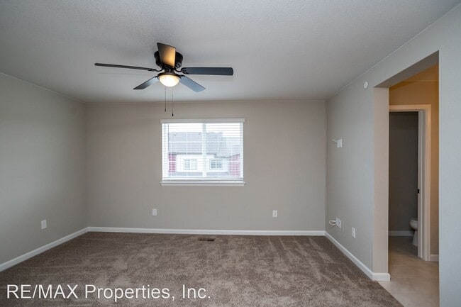 Building Photo - 2 br, 3 bath House - 1623 Spring Water Point