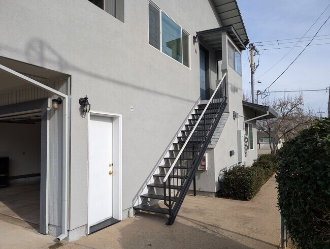 Building Photo - 2410 Wilson Ave