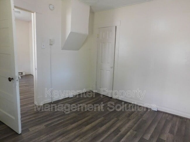 Building Photo - 202 Wilson Ave