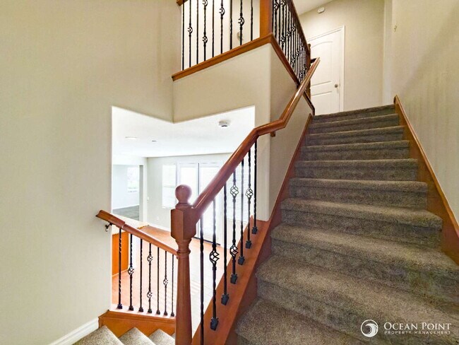Building Photo - 3 Bedroom Condo for Rent in Ventura!
