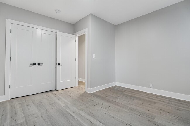 Building Photo - 324 Pacific Ave