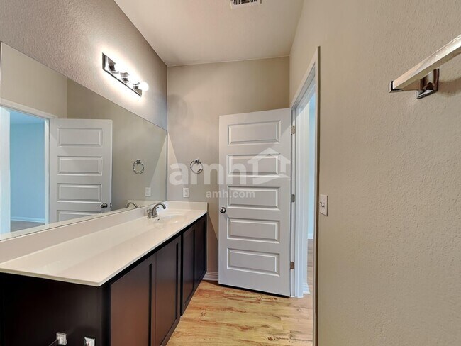 Building Photo - 8113 Turnberry Ln