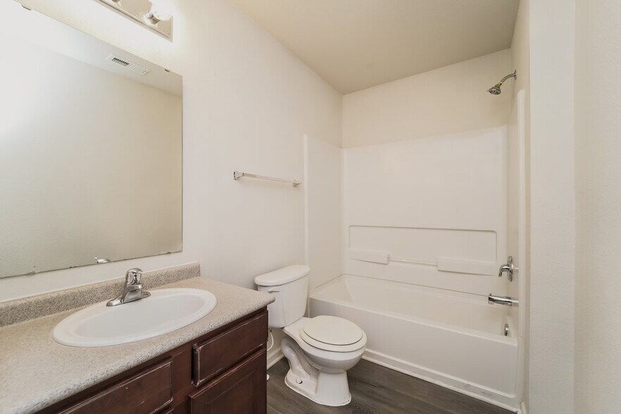 Building Photo - 4589 Kellybrook Dr