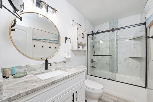 Building Photo - 775 Gulf Shore Dr