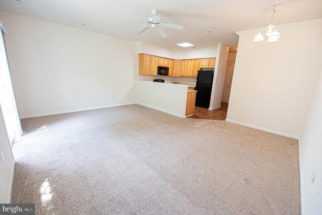 Building Photo - 420 Parkview Ct