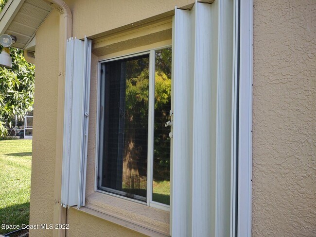 Building Photo - 1792 Ladderback Ct