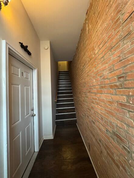 Building Photo - 604 N Fulton Ave