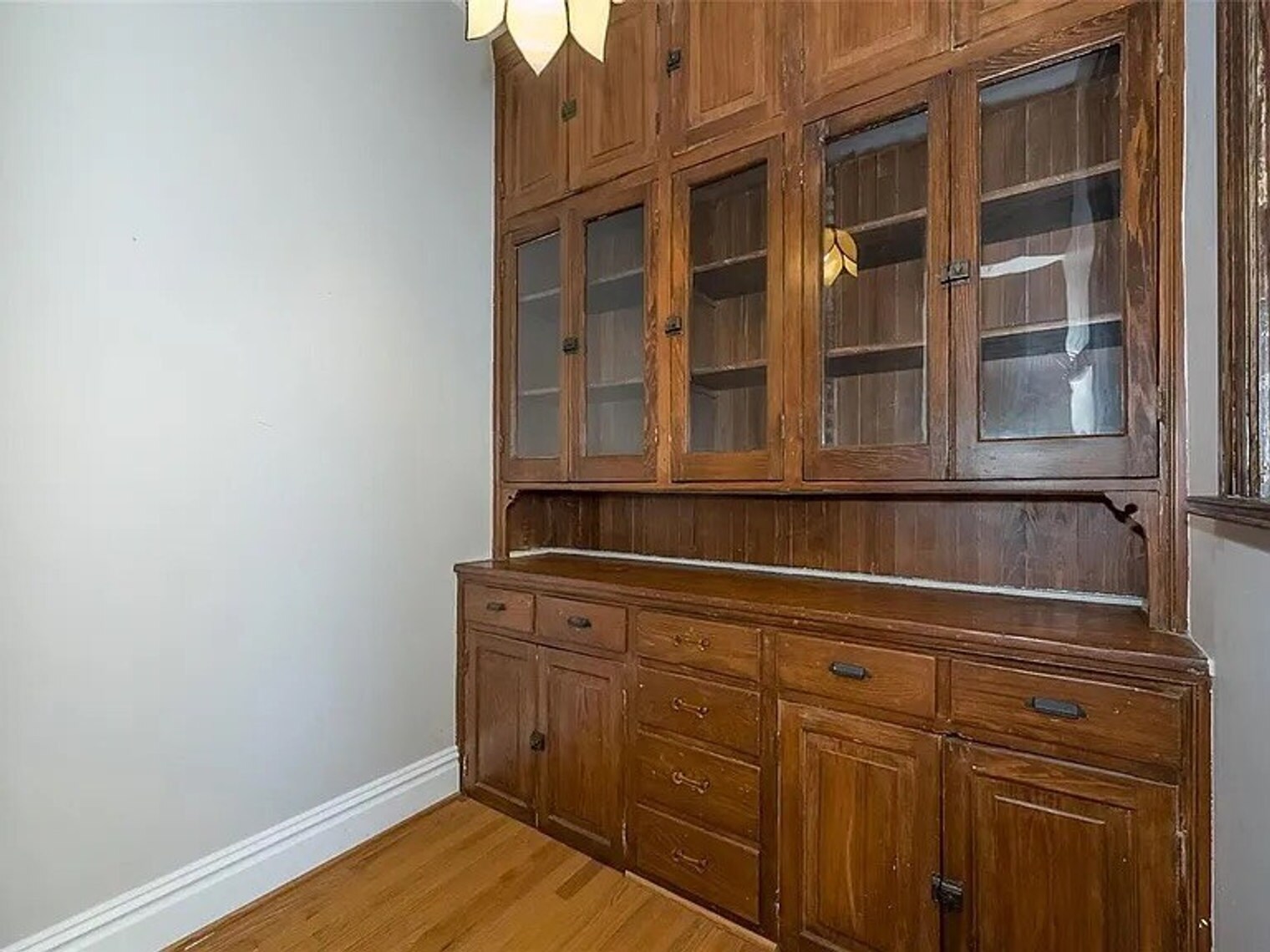 Building Photo - 6114 Washington Blvd