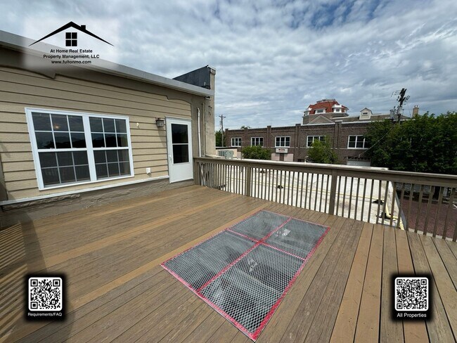 Building Photo - 532 Court Street