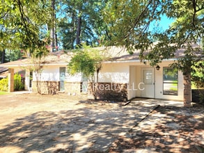 Building Photo - 602 - B Gary K - Pineville