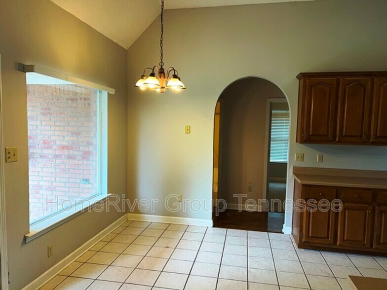 Building Photo - 101 Cross Creek Dr