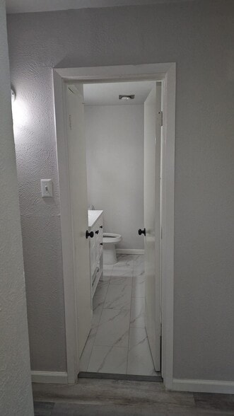 Building Photo - 13901 Brookgreen Dr