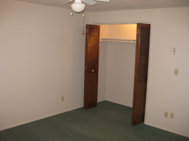 Building Photo - 953 V St