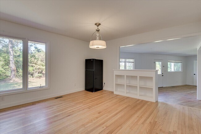 Building Photo - 2897 Wagener Rd
