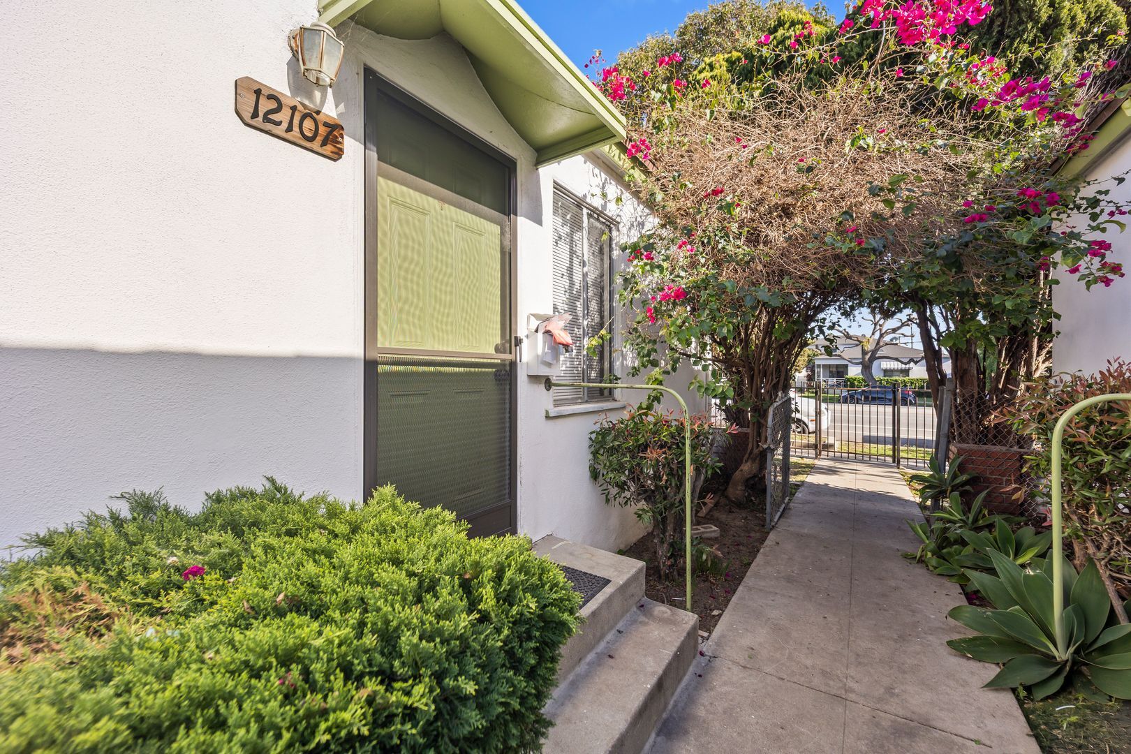 Building Photo - 12107 Washington Pl