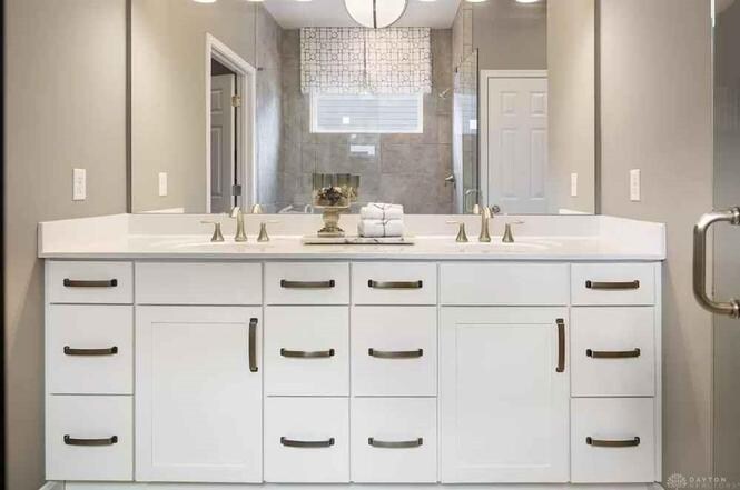 Building Photo - 599 Bellasera Dr