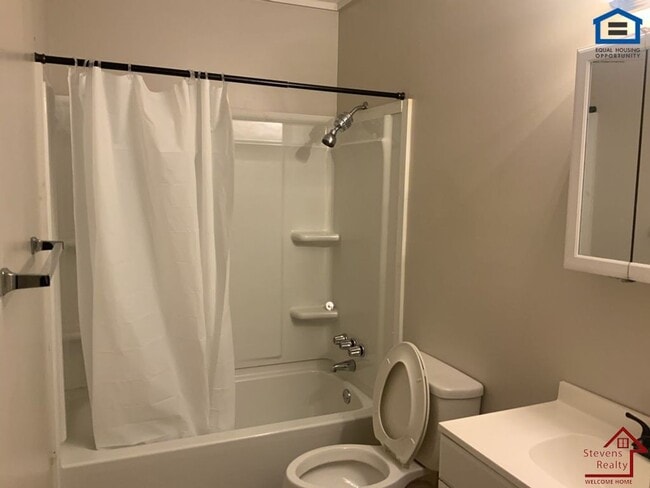 Building Photo - 304 Tunnel Blvd