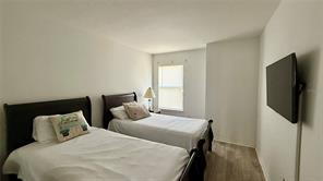 Building Photo - 2710 Club Cortile Cir