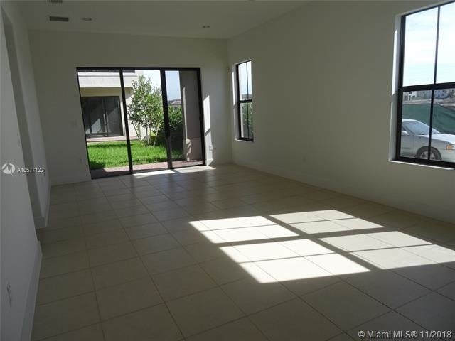 Building Photo - 9717 W 34th Ln