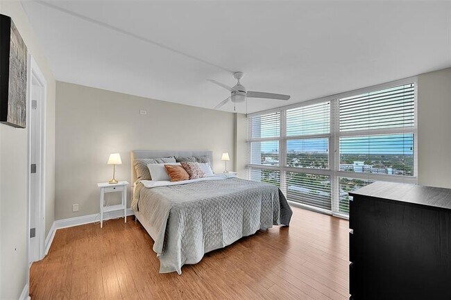 Building Photo - 2841 N Ocean Blvd