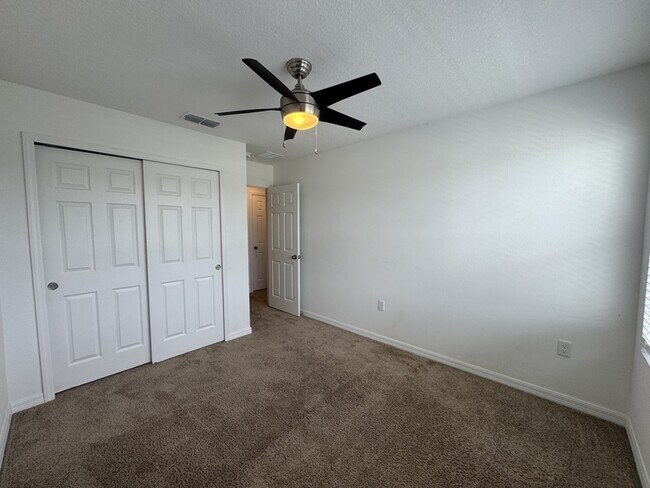 Building Photo - 11534 Buoy Pointe Pl