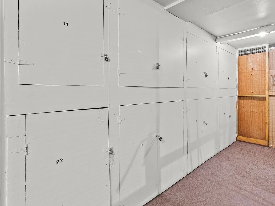 Building Photo - 312 N Louise St