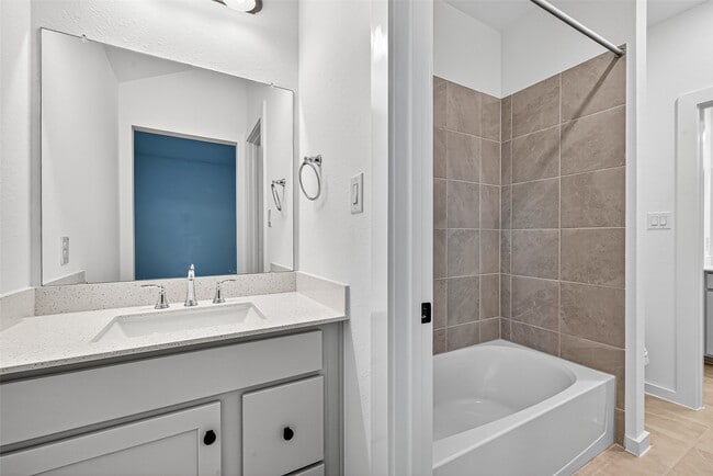 Building Photo - 10934 White Mist Dr