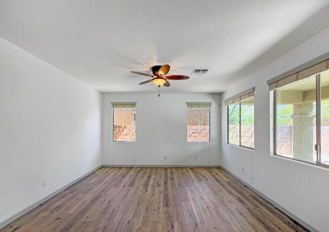 Building Photo - 7085 W Andrew Ln