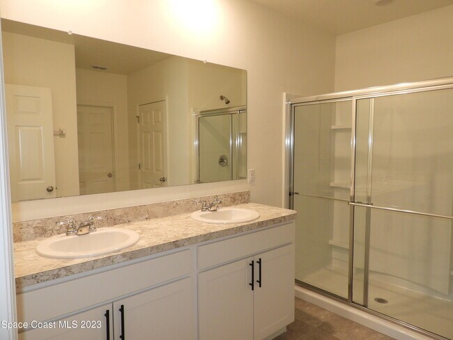 Building Photo - 3782 Coachman Ln SE
