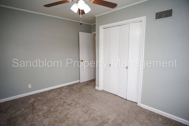 Building Photo - For Lease | Midtown Tulsa | Available Now!