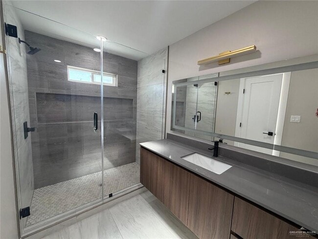 Building Photo - 21 Corales St