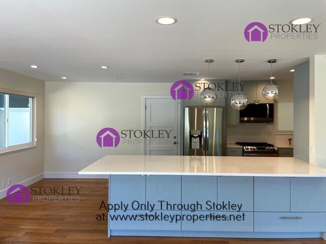 Building Photo - 521 Wilbur Dr