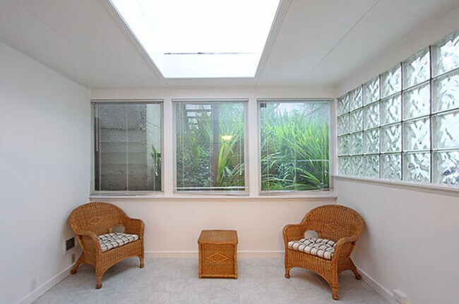 Building Photo - 1219 Taylor St