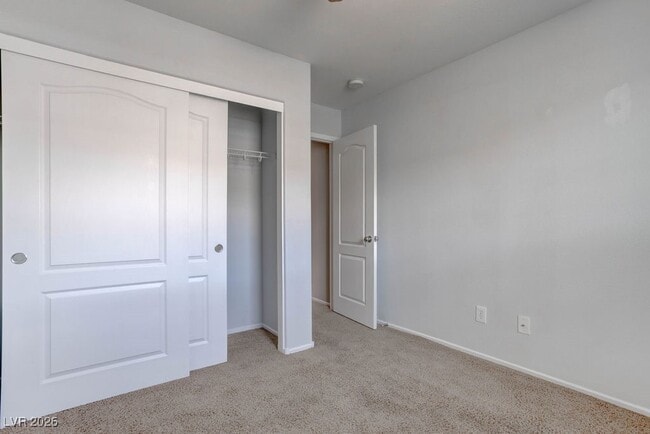 Building Photo - 27 Hudson Canyon St