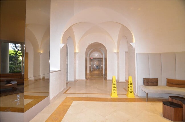 Building Photo - 19355 Turnberry Way