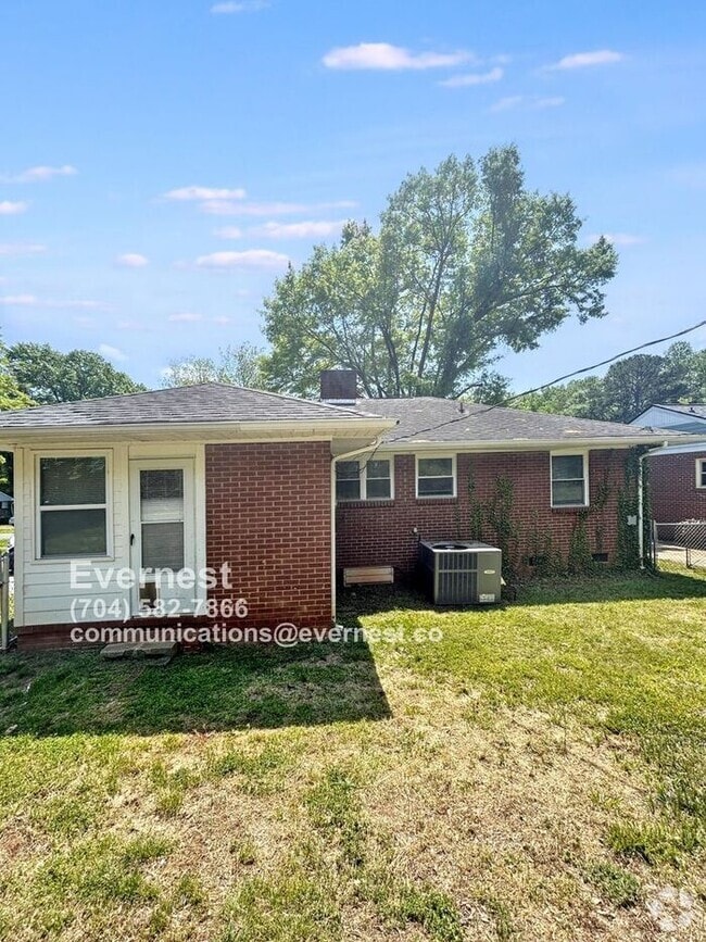 Building Photo - 3308 Credenza Rd