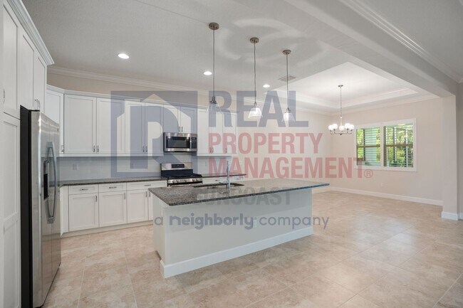 Building Photo - 7745 Sandhill Lake Dr