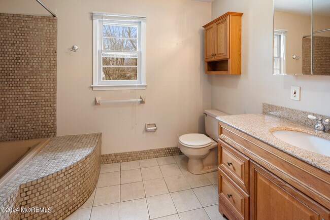 Building Photo - 362 Elton Adelphia Rd