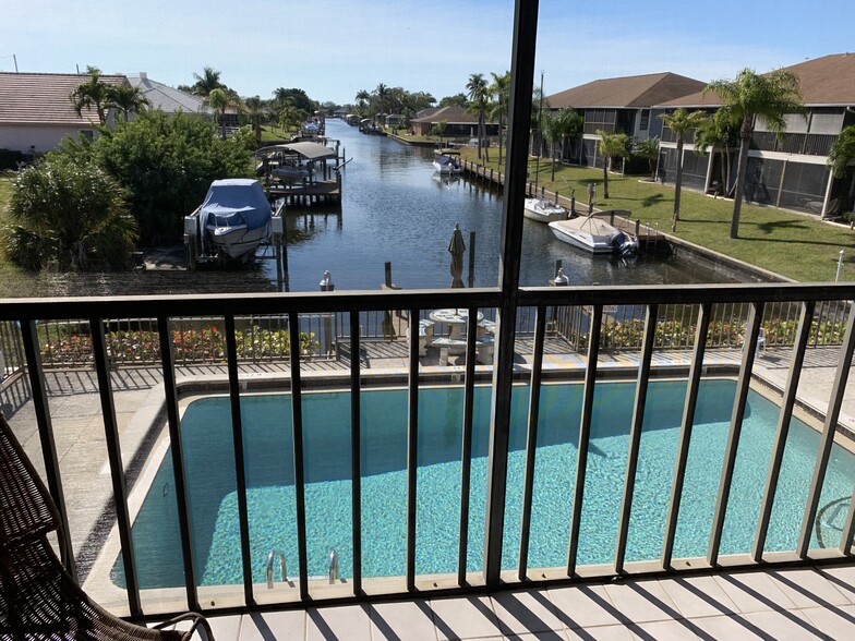 Overlooking Canal - 808 Cape Coral Pky W