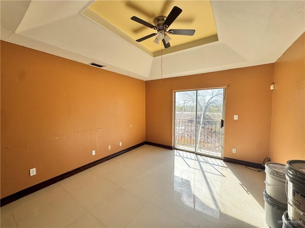 Building Photo - 1804 Oasis Dr