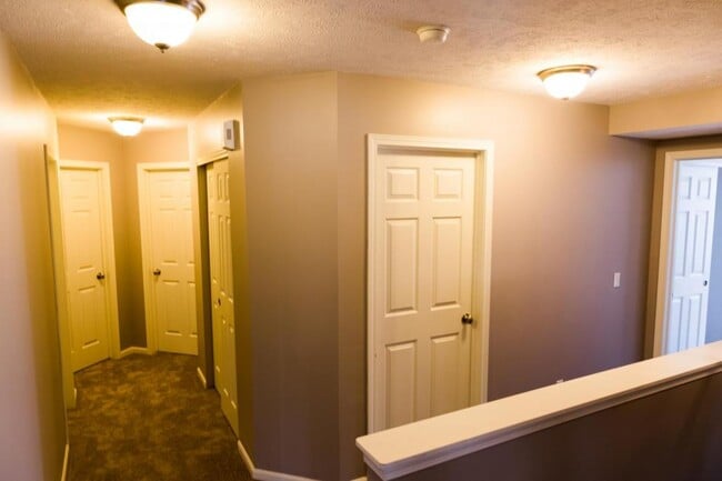 Building Photo - 14005 Kelly Dr