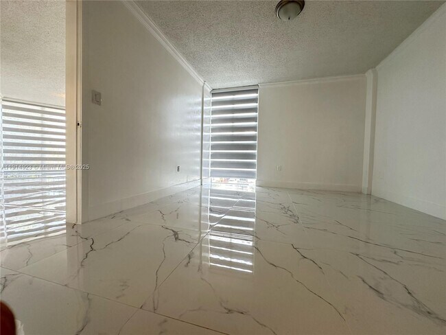 Building Photo - 7125 NW 186th St