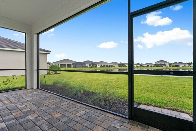 Building Photo - 4363 Lemongrass Dr